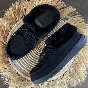 HEY DUDE Women’s Britt‎ Fur Lined Lace Up Casual Ankle Bootie Total Black Size 6